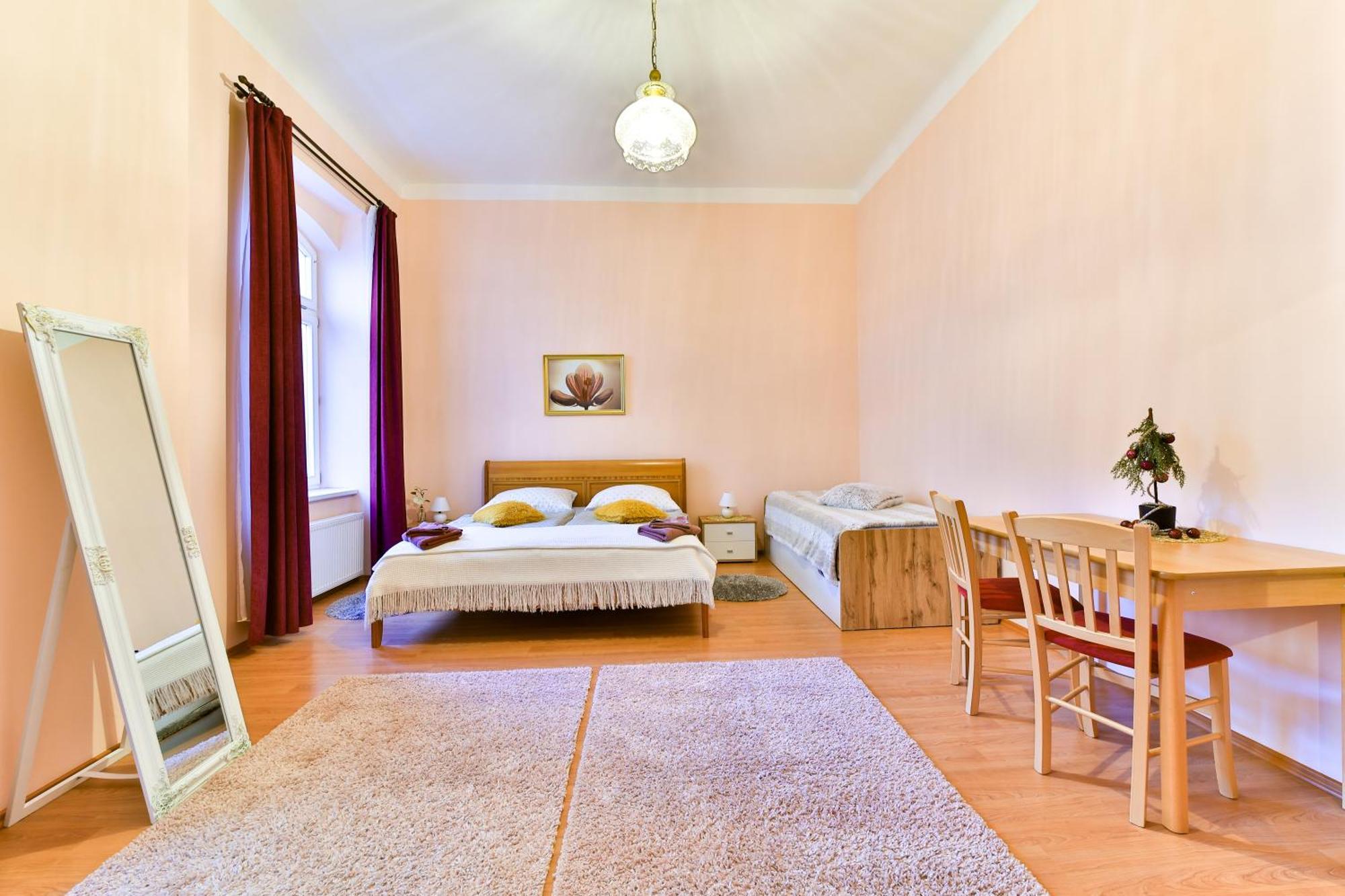 Anzio Apartments Mariánské Lázně Cameră foto